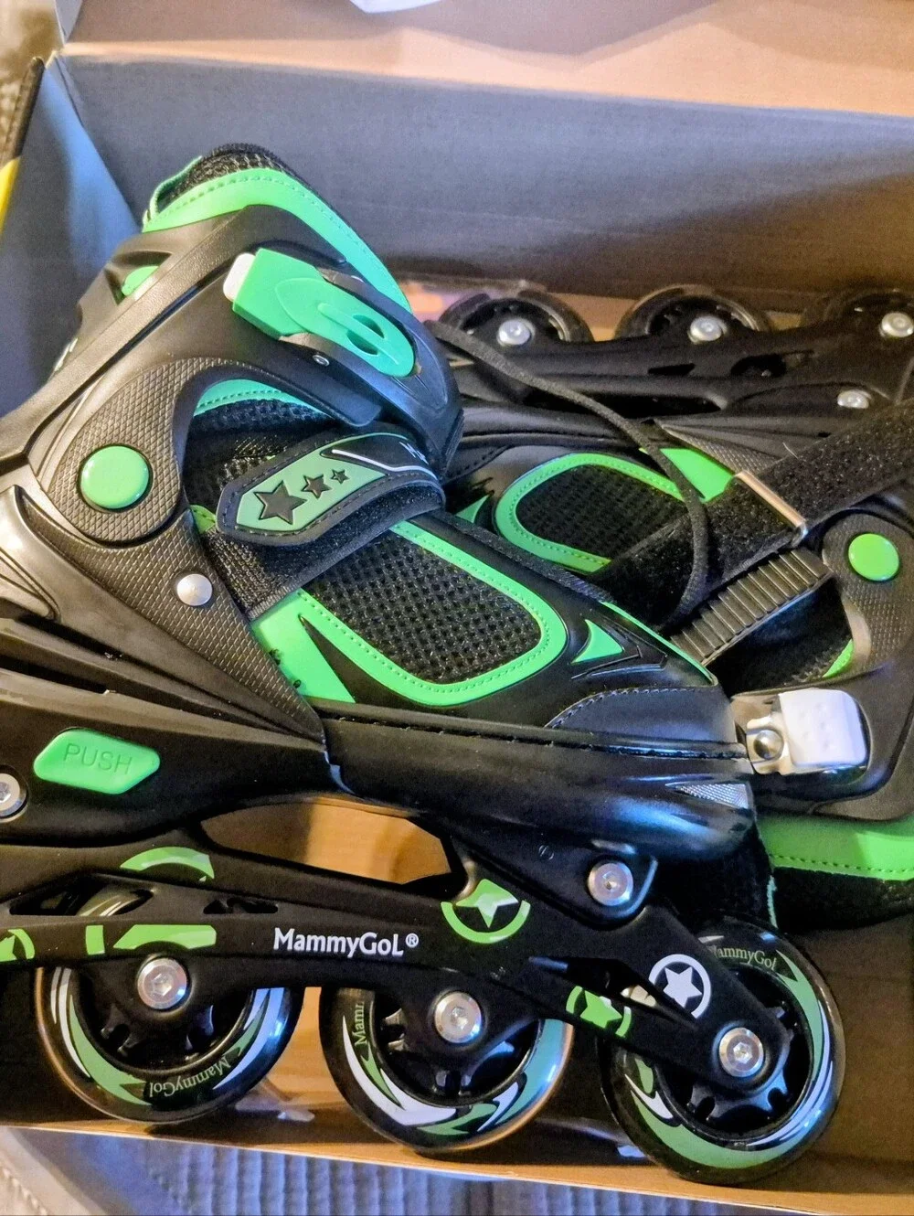 Kids Adjustable Inline Roller Skates - Black & Green Size 1-4 Boys Or Girls